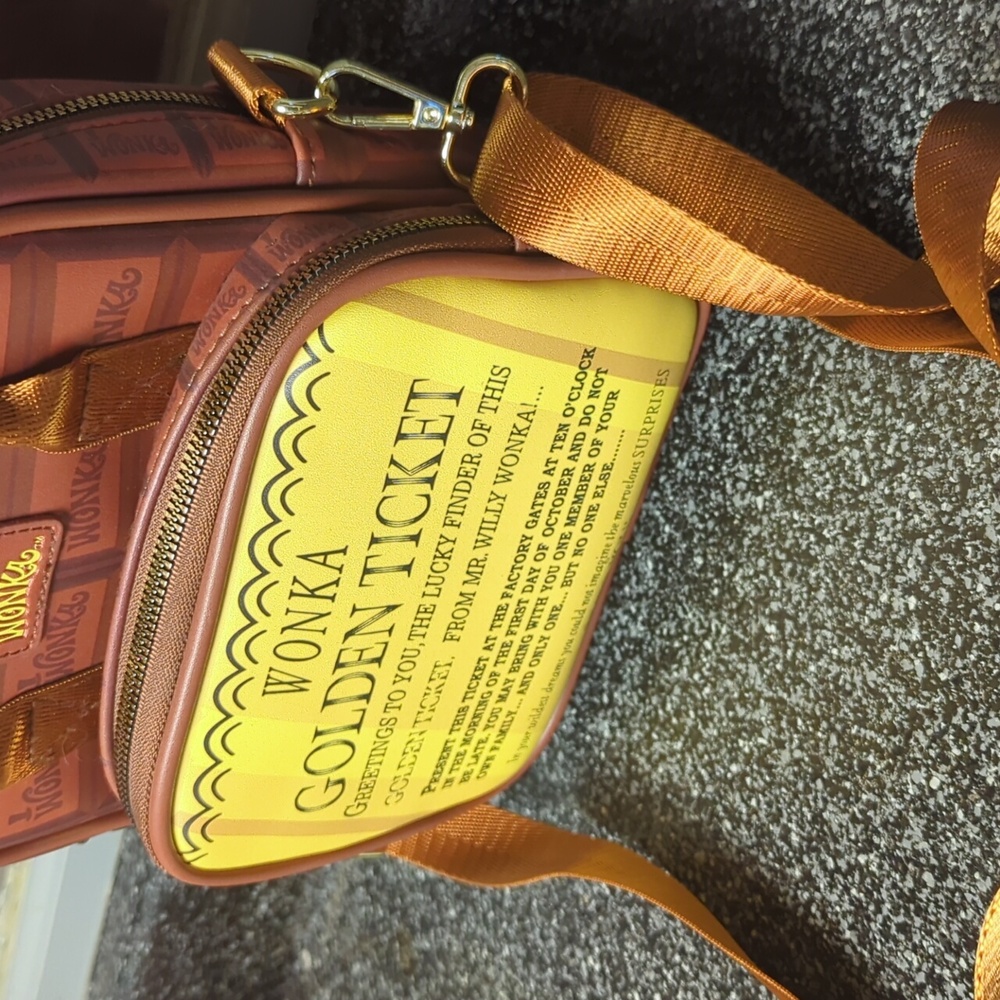 Willy Wonka And The Chocolate Factory Golden Ticket Bag - Picture 9 of 11